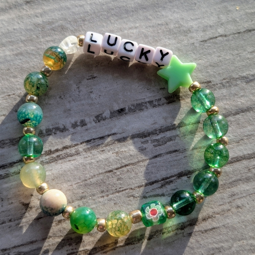 St. Patrick's Day LUCKY stretch bracelet